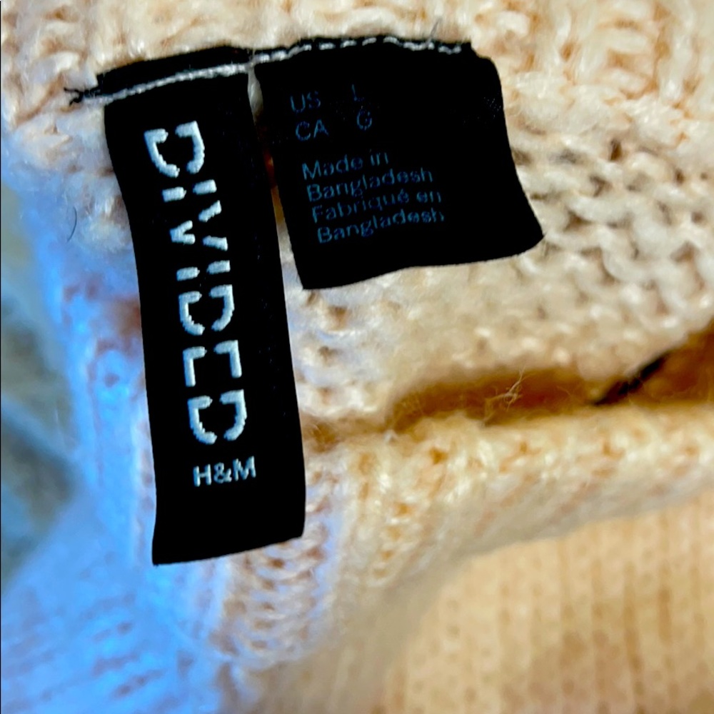 H and M pink light sweater - Picture 3 of 3